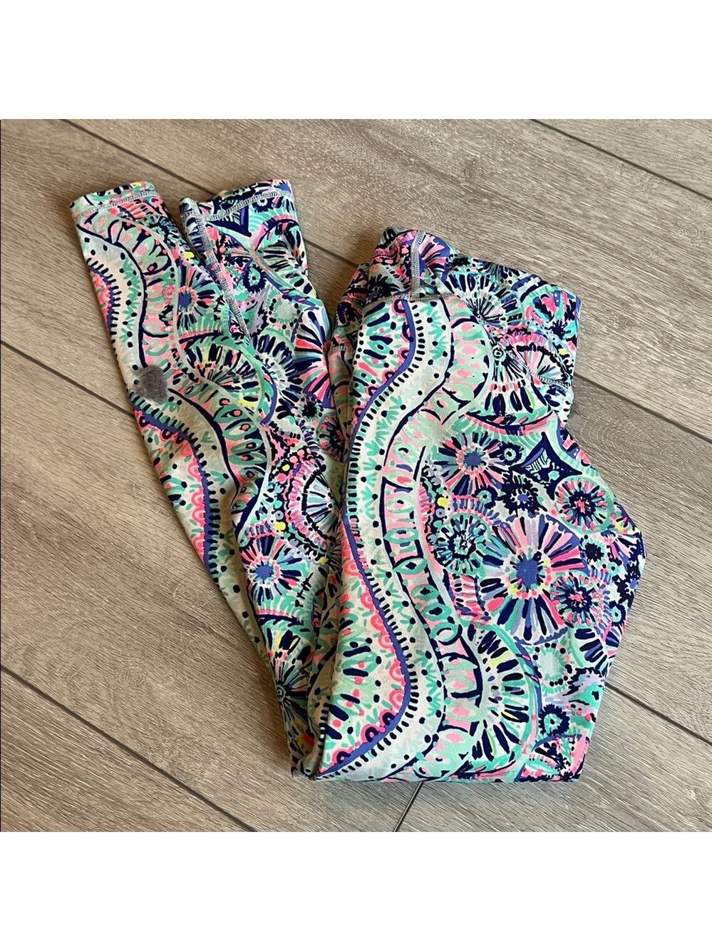 Lilly Pulitzer the weekender midi Leggings in Blue and Pink Floral small - Picture 7 of 7